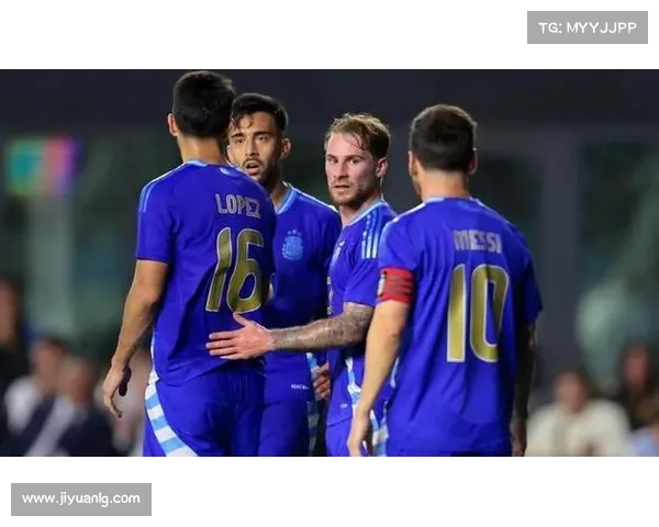 麦卡利斯特遇对方两员索要球衣 一人调侃你就没有多一件吗